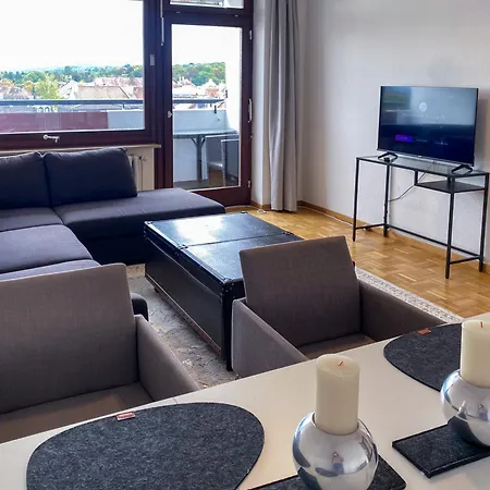 Apartment Stadtapartment, Zentral, Moebliert, Wlan, 4 Personen *